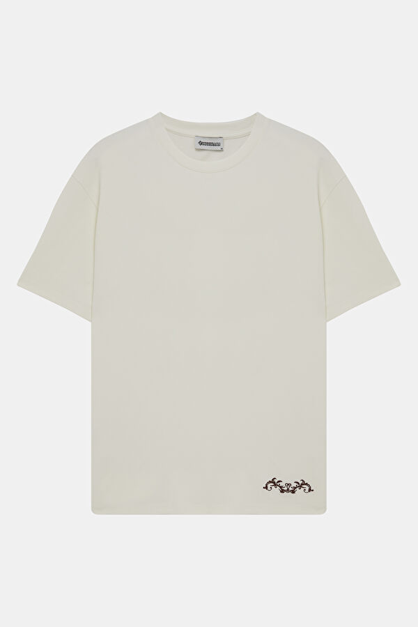 Ekru Bisiklet Yaka Nakışlı Erkek T-Shirt