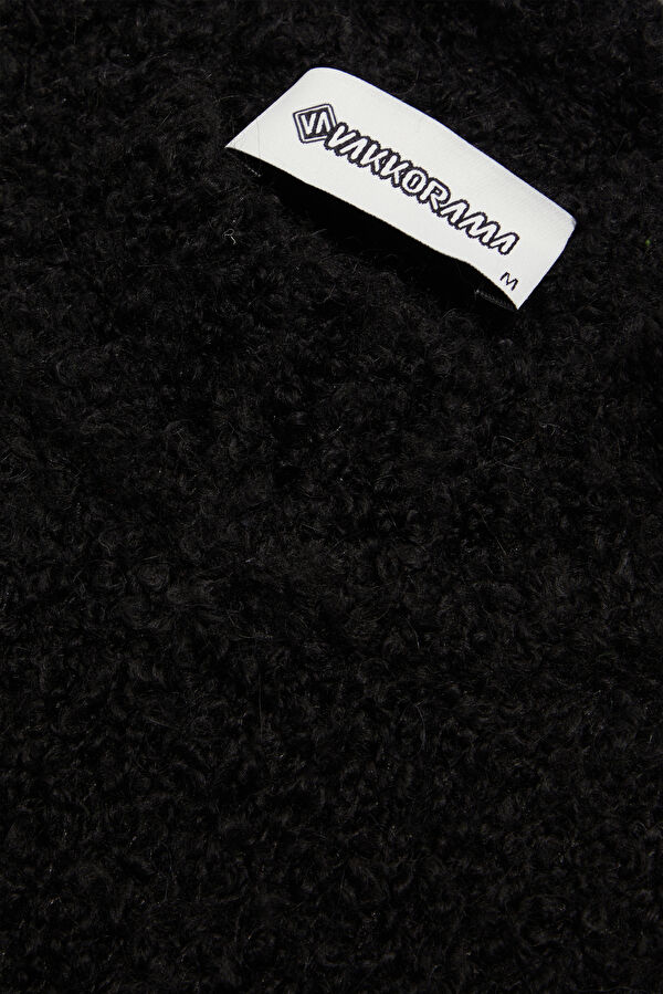 Black Knitted Pattern Men's Sweater 5