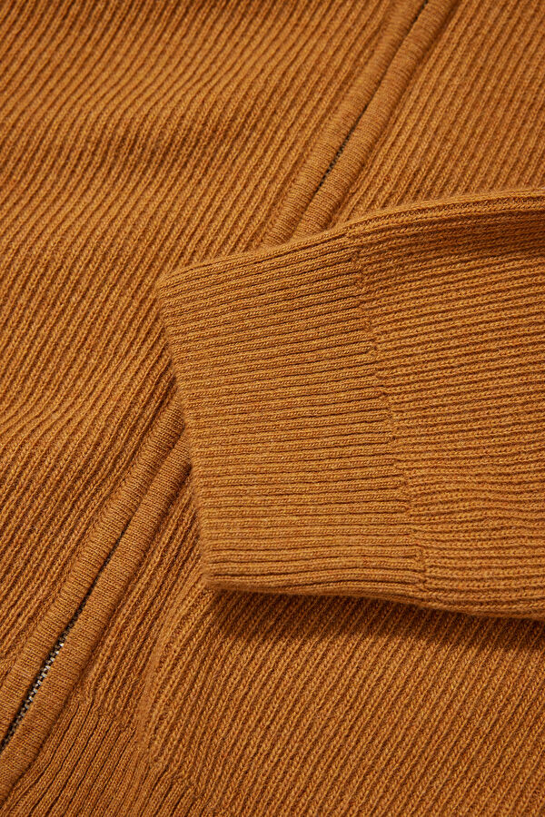 Cinnamon Wool Knit Men's Cardigan 4