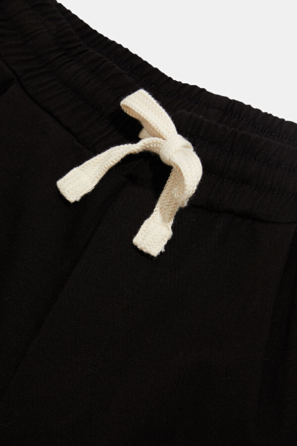Black Tapered Men's Pants 3