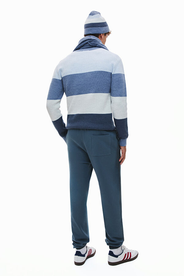 Grey Slim-Fit Men's Sport Pants 2