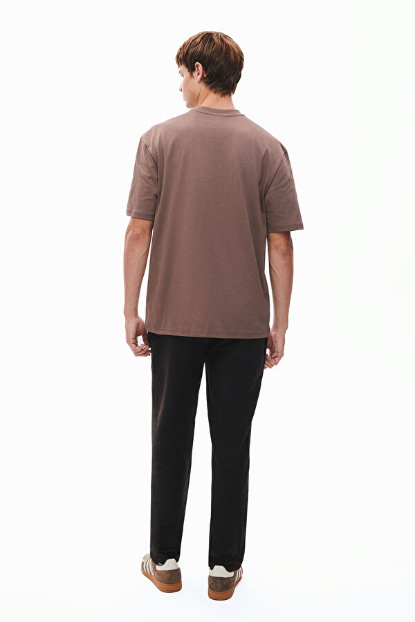 Brown Crew Neck Men's T-Shirt with Trim Details 2