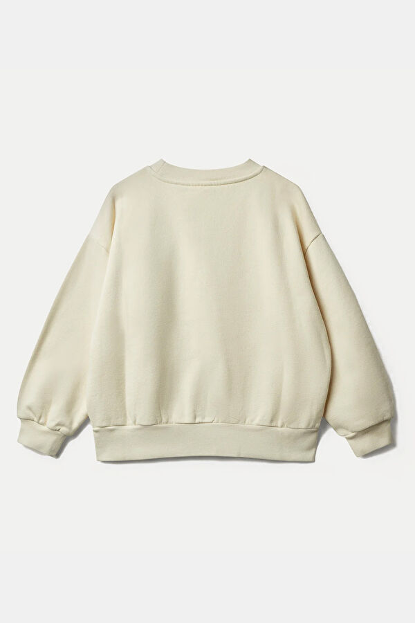 Cream O-Neck Sweatshirt 2