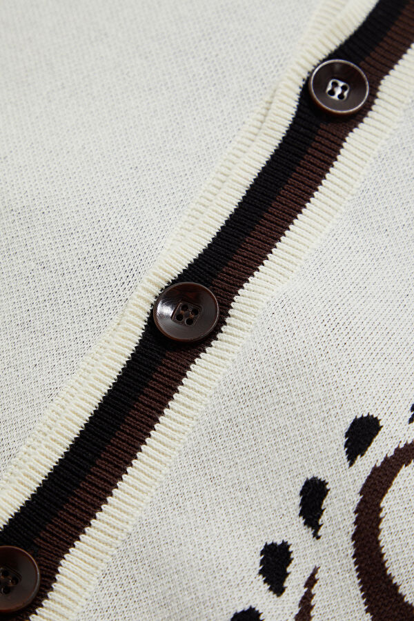 White Knitted Pattern Men's Cardigan 7