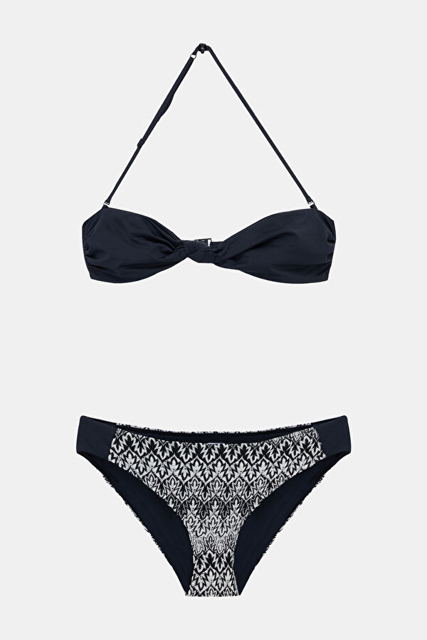 Black Bikini