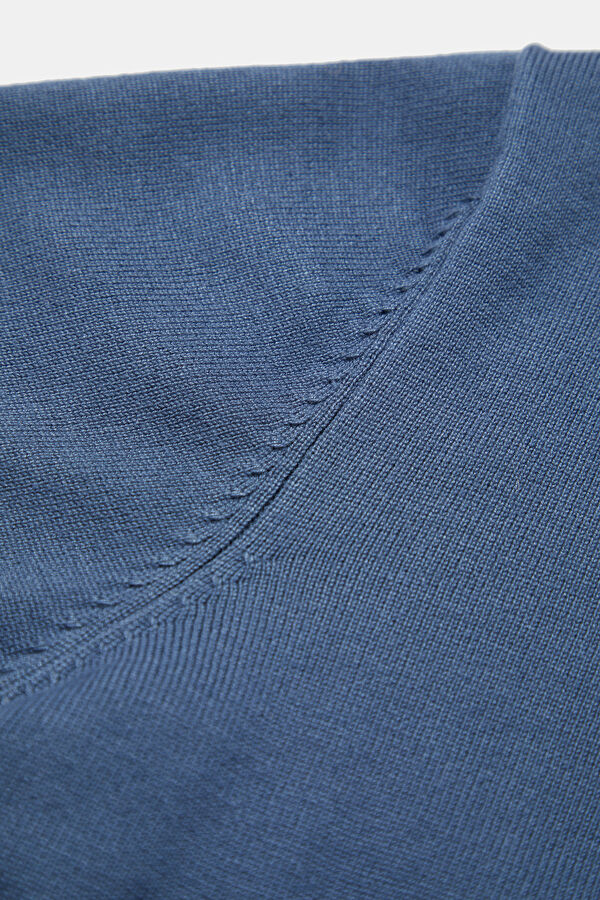 Blue Knit Men's Sweater 4