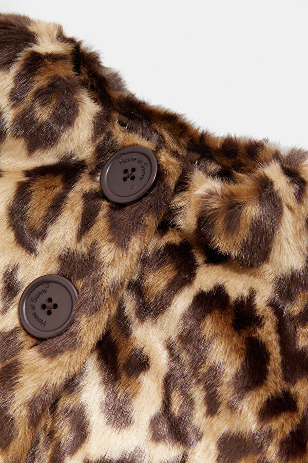 Brown Buttoned Women's Faux Fur Jacket 3