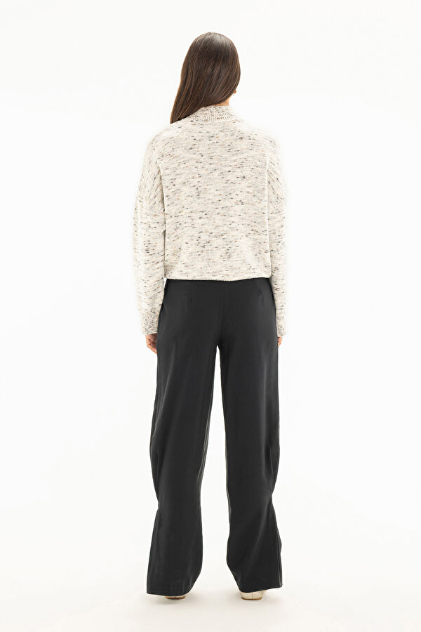Grey Polyester Knit Women's Sweater 2