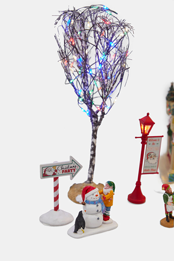 The Village Square Clock Tower Set 5