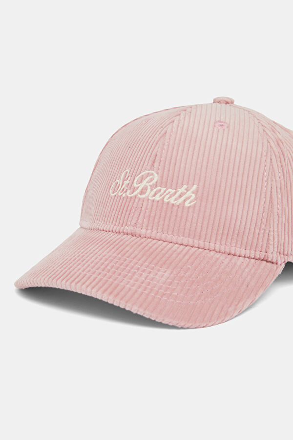 Pembe Şapka 3