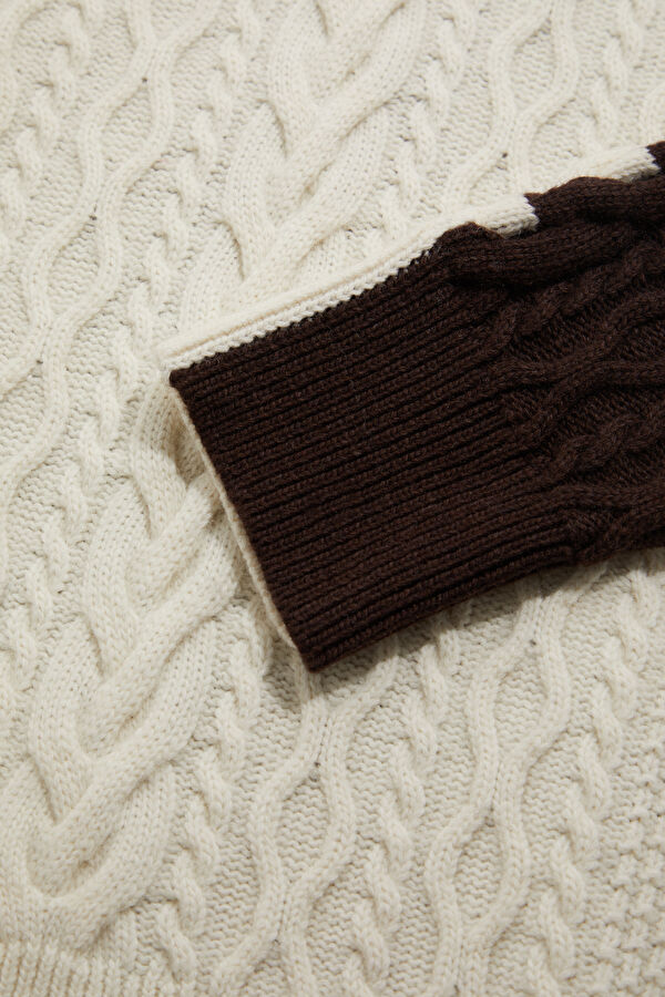 Off-White Coffee Knitted Pattern Women's Sweater 10