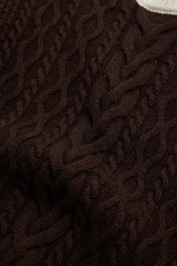 Off-White Coffee Knitted Pattern Women's Sweater 11