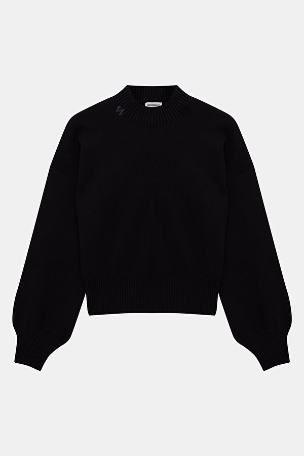 Black Women's Sweater 4