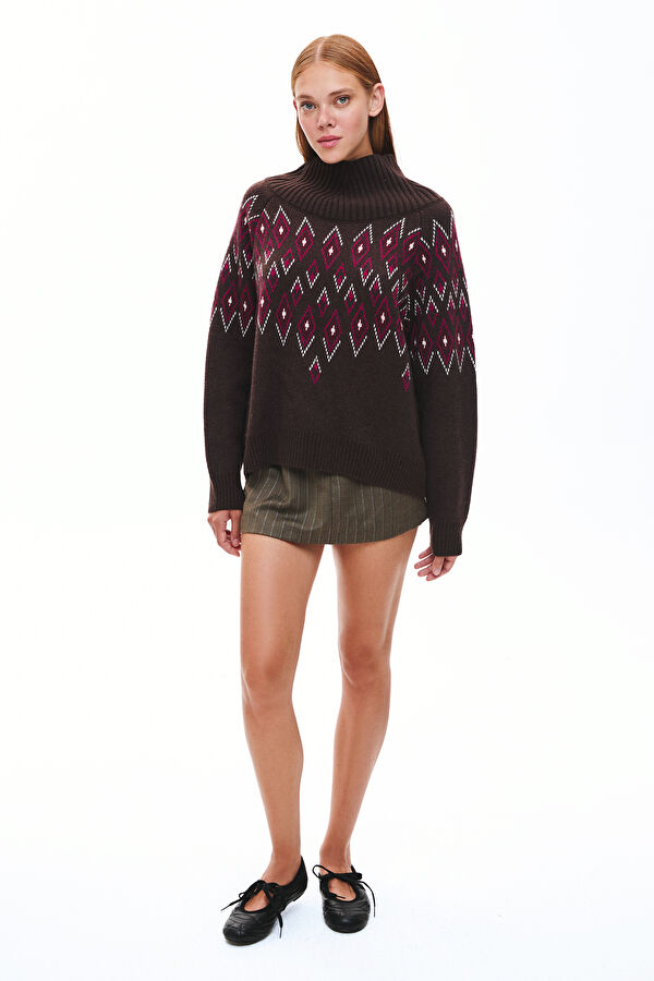 Colorful Patterned Women's Sweater 3