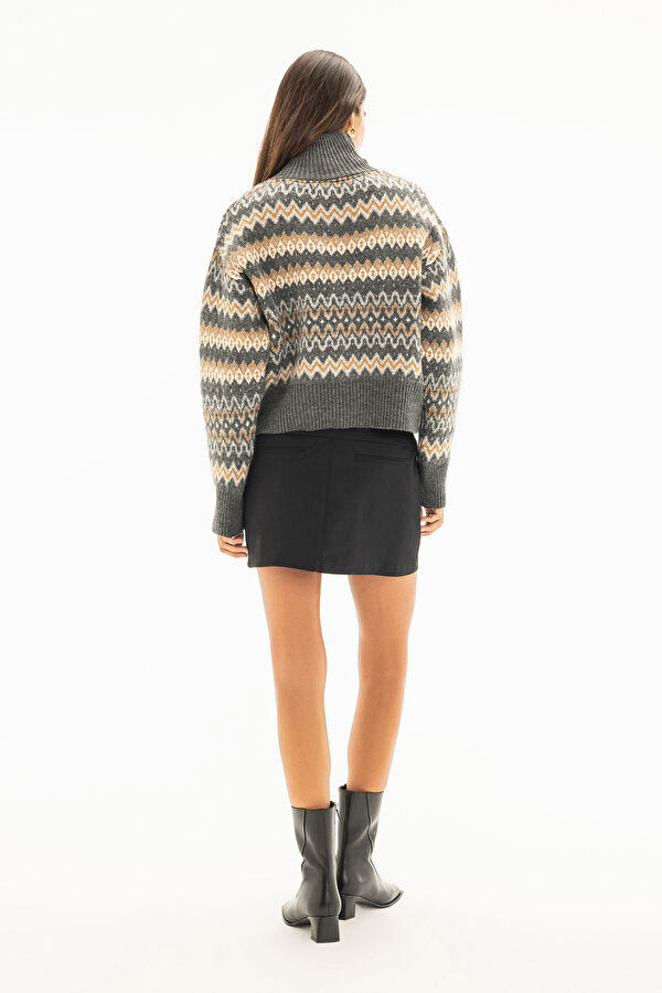 Black Patterned Knitted Women's Sweater 2