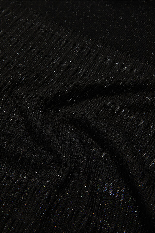 Suci Black Dress 4