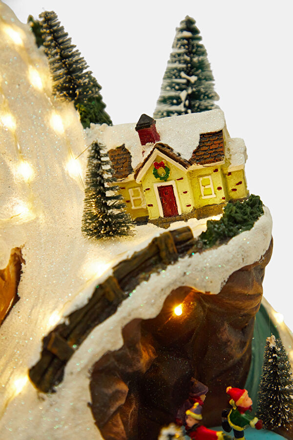 Christmas Carnival Ski Slope Scene 7