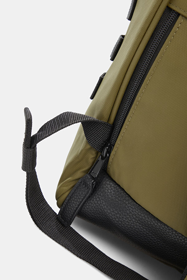 Khaki Bag 4