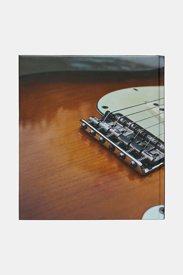 Fender Stratocaster 70 Years Deluxe Box 4