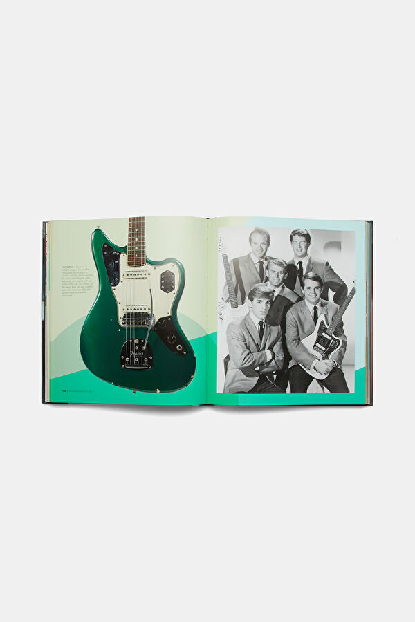 Fender Stratocaster 70 Years Deluxe Box 6
