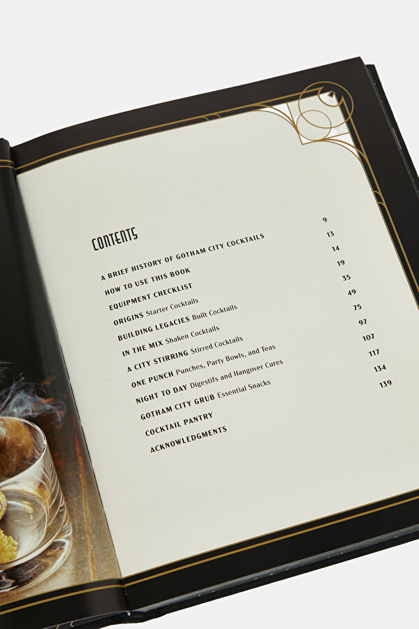 Gotham City Cocktails Gift Set 6