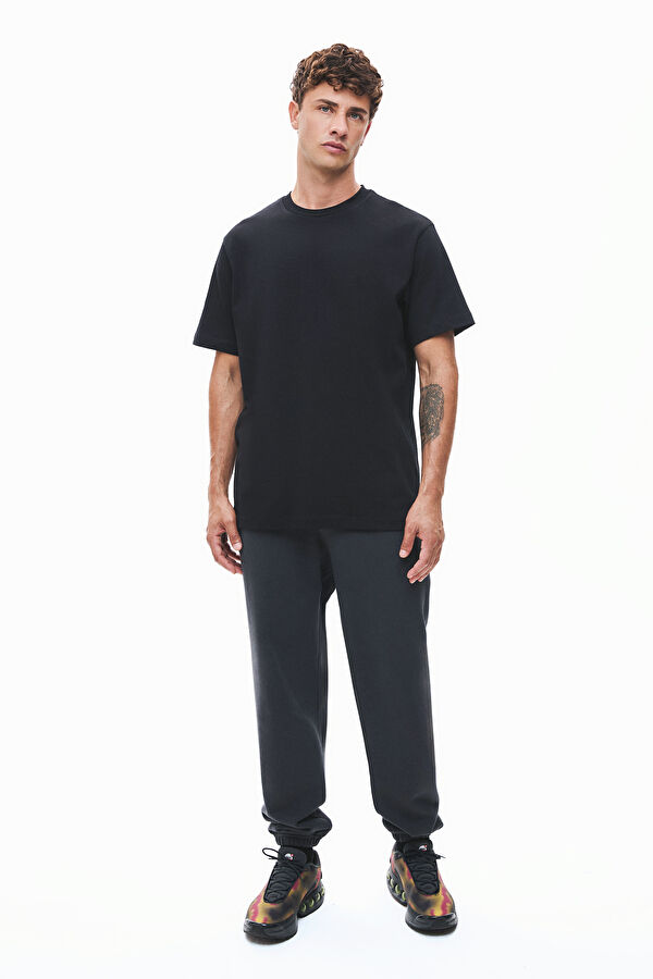 Relaxed Fit Black Crew Neck Men's T-Shirt 3