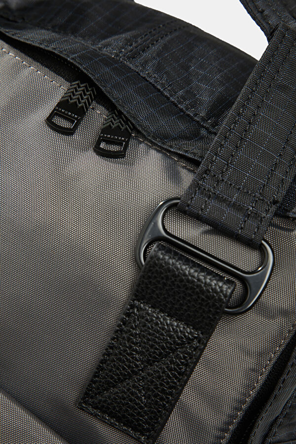 Macaroon Street Cruise III Series Dark Gray Bag 4