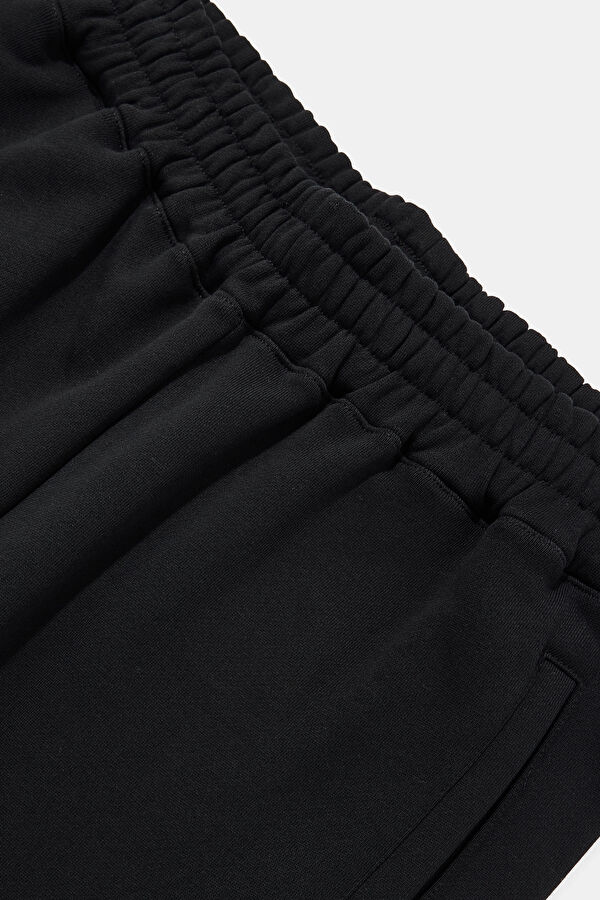 Relax Fit Black Straight Leg Sports Pants 3