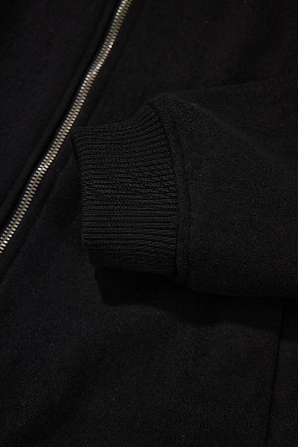Black Men's Jacket 4