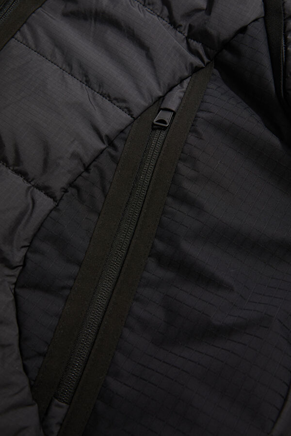 Black Men's Jacket 4