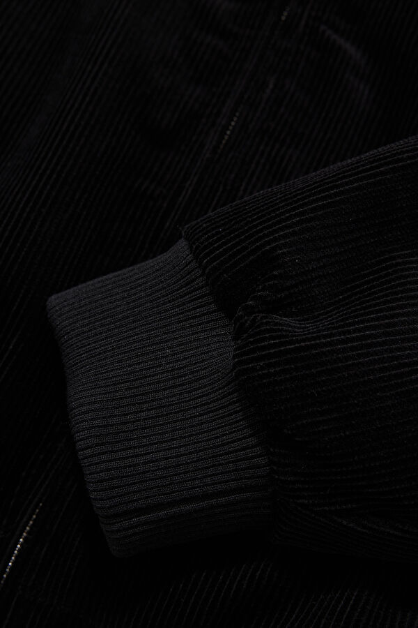 Black Zip-Up Men's Jacket 4