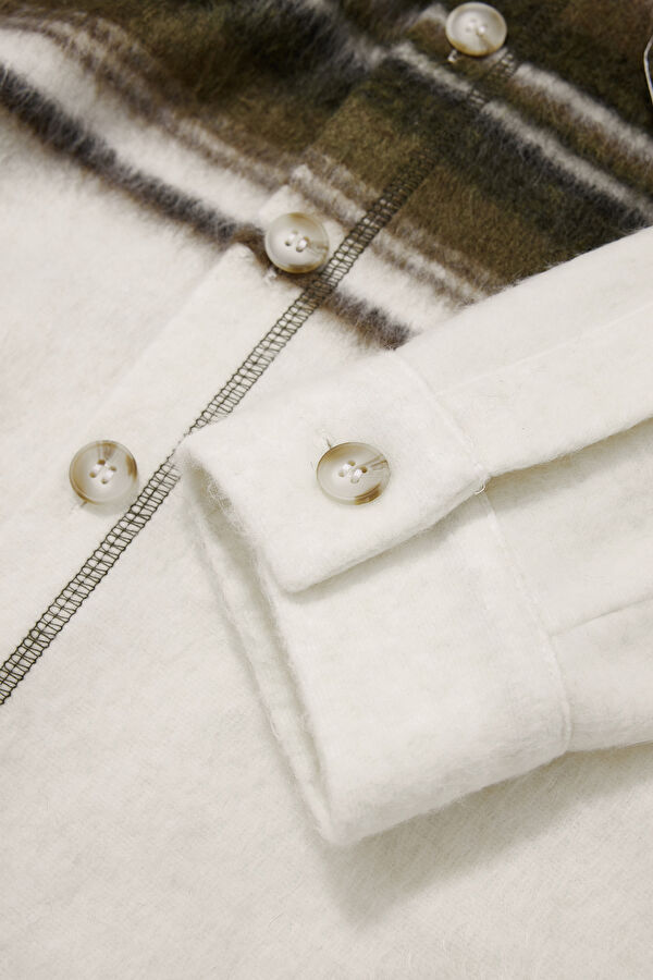 Men's Regular Shirt with Off-White Striped Pattern 4