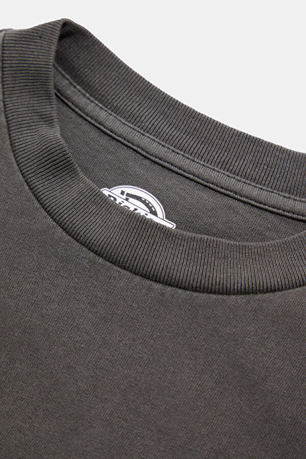 Slim Fit Black Crew Neck Women's T-Shirt 3