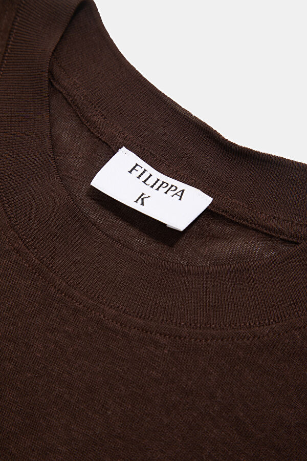 Kahve O Yaka Kadın T-Shirt 3