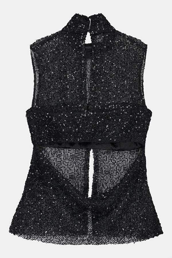 Black Sleeveless Blouse 4