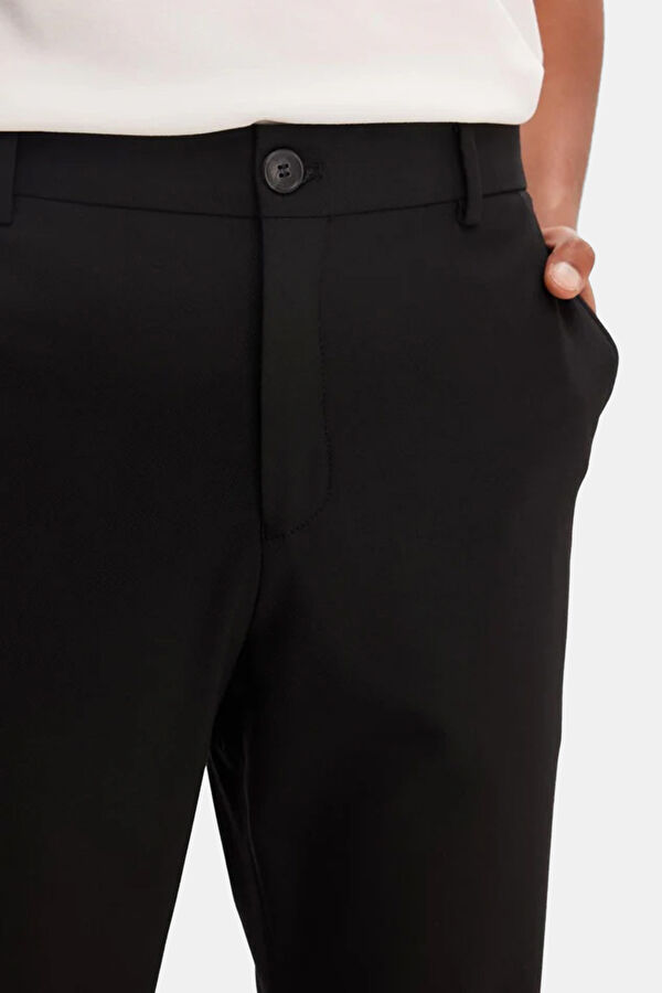 Black Slim Fit Men's Pants 5