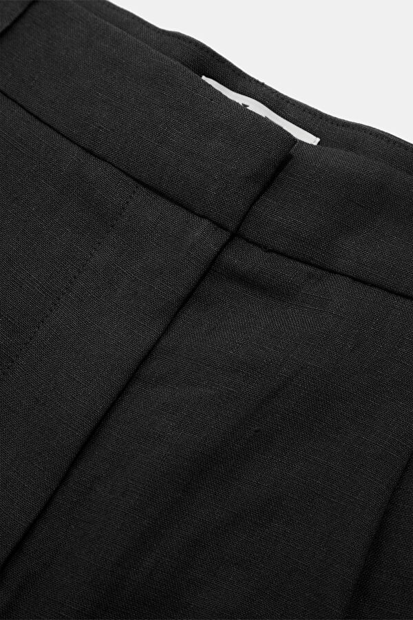 Black Linen Women's Shorts 3