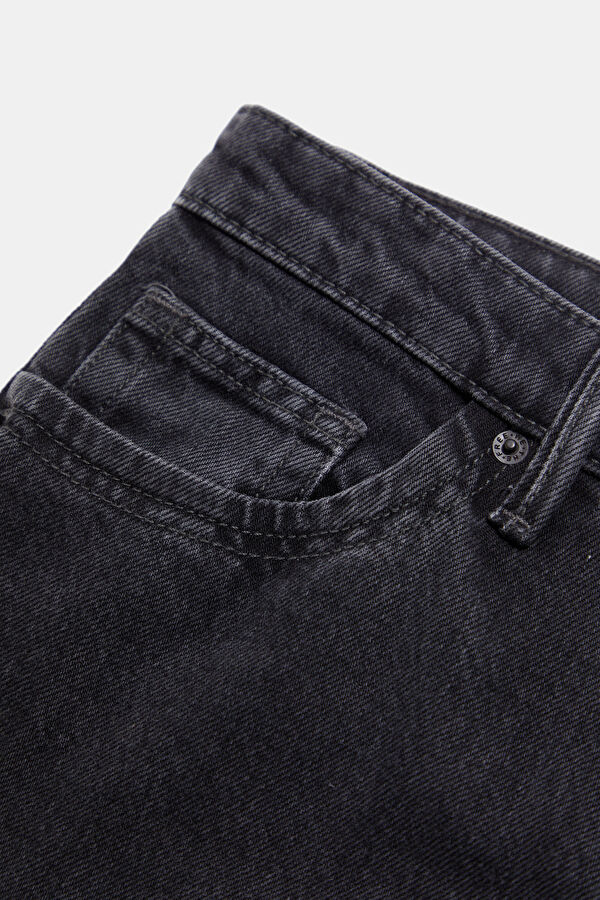 Black Loose Fit Women's Pants 8