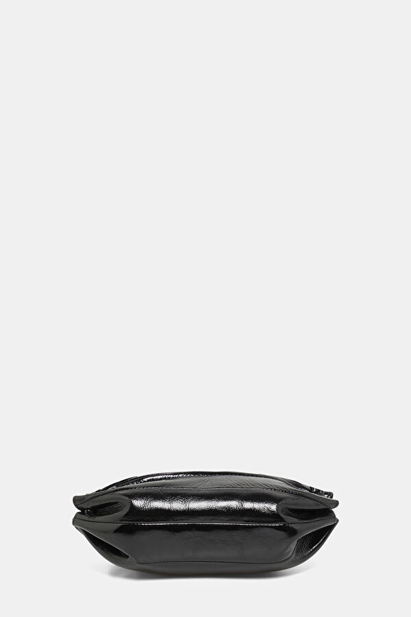 Pikku Karla Patent Black Bag