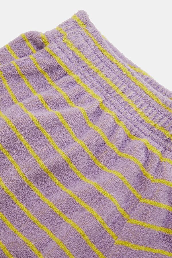 Lila Çizgili Desenli Şort 3