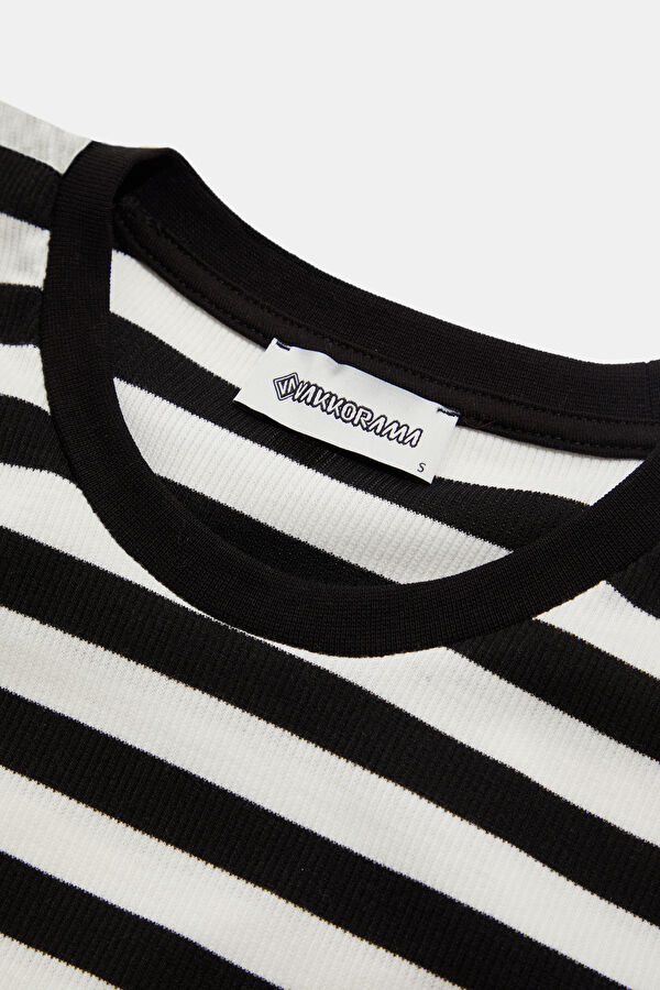 Black Crew Neck Striped Pattern Women's T-Shirt 7