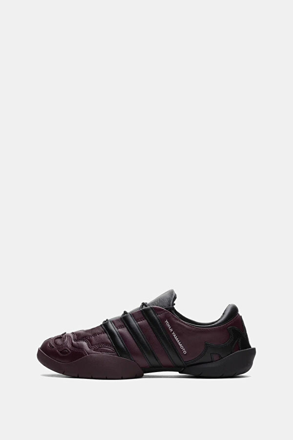 Regu 2002 Burgundy Women's Sneakers
