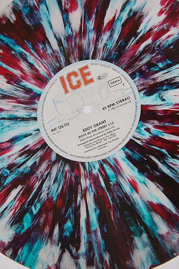 Extraordinary Records 11