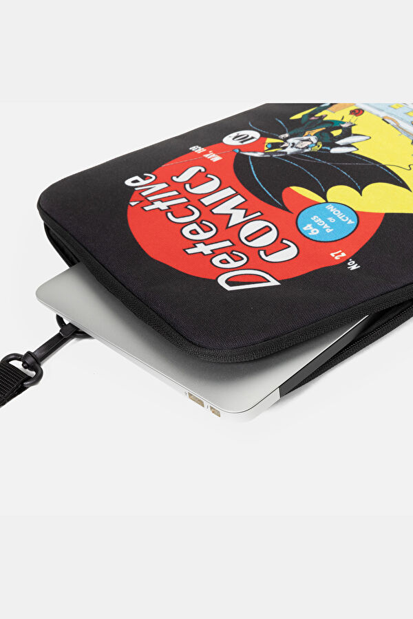 X Dc Comics Blanked M Batman Cover Laptop Case 5