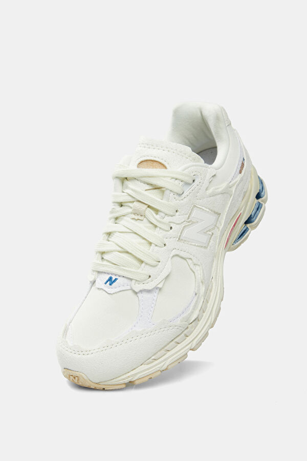 2002 White Men's Sneakers 5