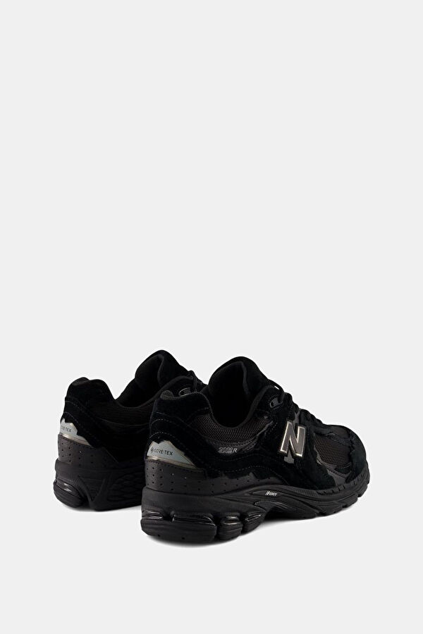 2002 Black Men's Sneakers 4