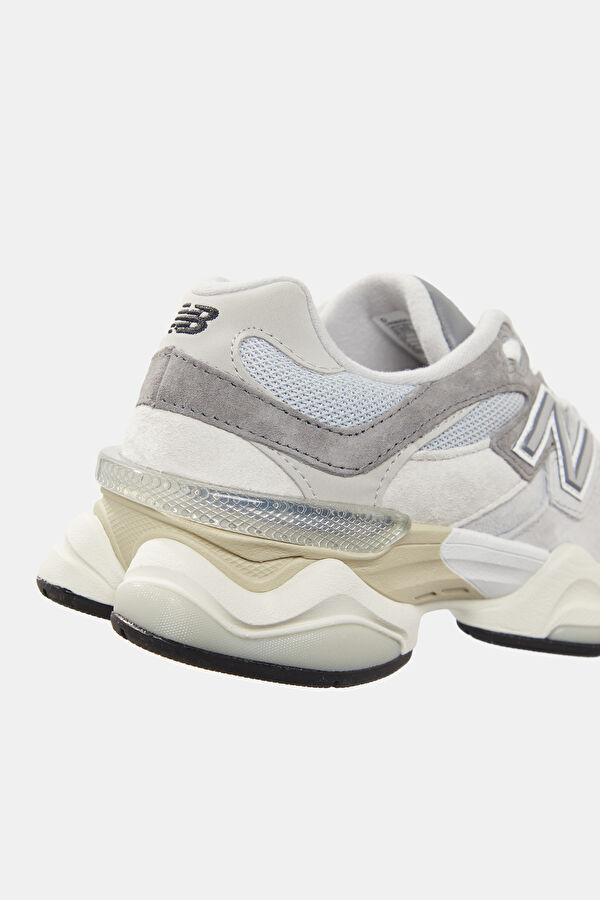 9060 Gray Women's Sneakers 4