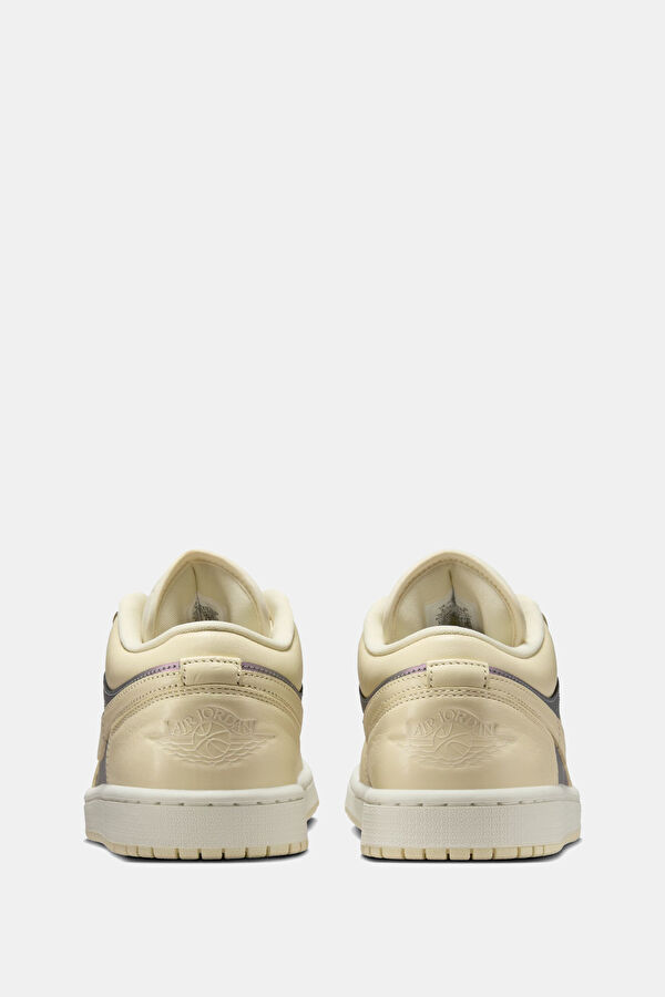 Air Jordan 1 Low SE White Women's Sneakers 6