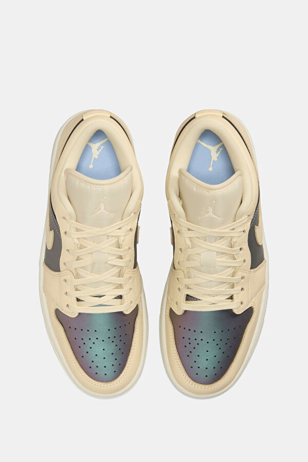 Air Jordan 1 Low SE White Women's Sneakers 7