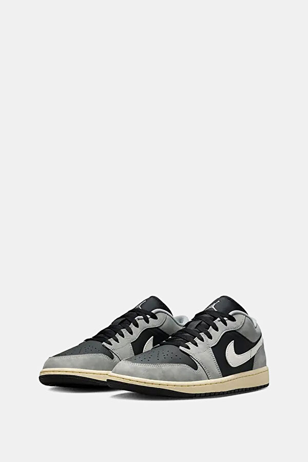Air Jordan 1 Low Se Black Men's Sneakers 6